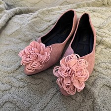 Ladies Dusty Pink Flower Decorated Court Shoes Size 6