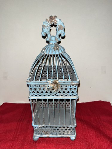 Blue metal footed decorative - metal,