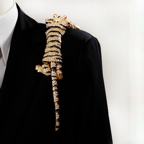 Tiger shaped shoulder decor - shaped,