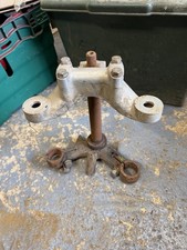 yamaha yds3 yds 350 1960s, top yoke , bottom yoke and handlebar clamp
