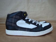 AIRWALK UK 4 WHITE & BLACK