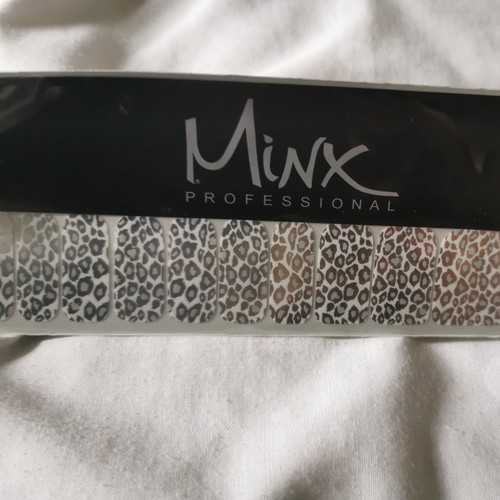 Silver white grey cheetah - silver,