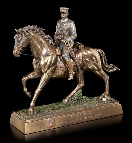 Jozef klemens pilsudski figure - pilsudski,