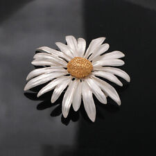Large Vintage Style Daisy Flower Brooch Pin Silver Tone Jewellery