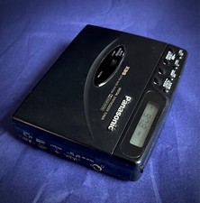 Rare Panasonic RQ-V520 Radio