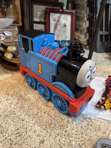 Thomas the train engine 17 - thomas,