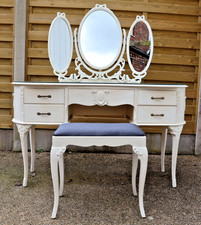 Shabby Chic Kidney Bean Shaped