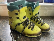 Trezeta TFK201 Rigid Ice Boots For Crampons - Size 9