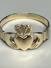 9CT GOLD CLADDAGH RING