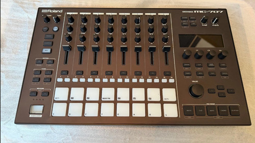 Roland 707 groovebox drum - mc-707,