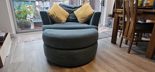 Large swivel chair with - large,