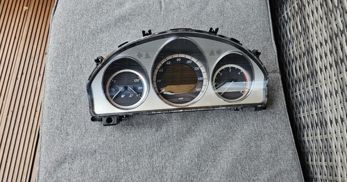 Mercedes class w204 - c-class,