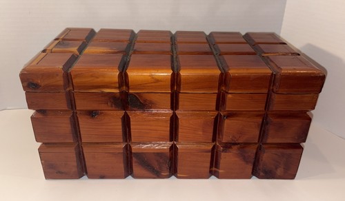 Vintage cedar keepsake - keepsake, hope