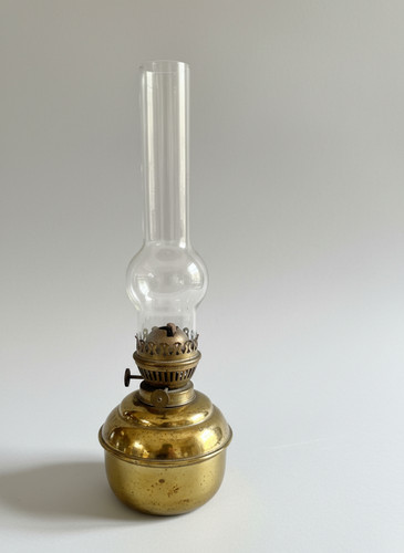 Vintage brass oil - oil, with