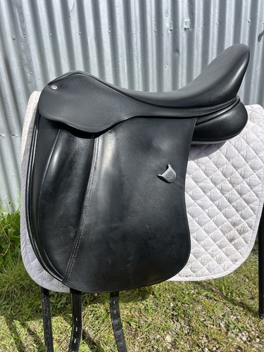 Bates innova dressage - innova, saddle
