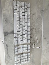 Genuine Apple A1048 Wired USB