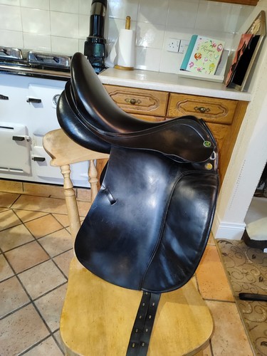Prestige top dressage saddle - prestige,
