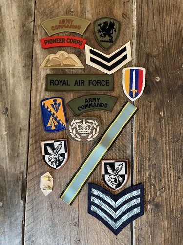 Job lot military - cloth, patches