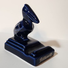 Pelikan Fountain Pen Stand