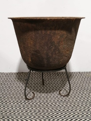 Antique large cast iron - antique,