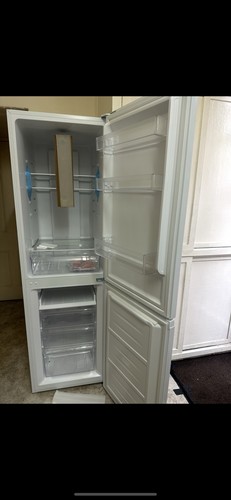Indesit lr8s1w fridge freezer - indesit,