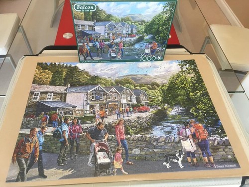 Falcon 1000 piece jigsaw