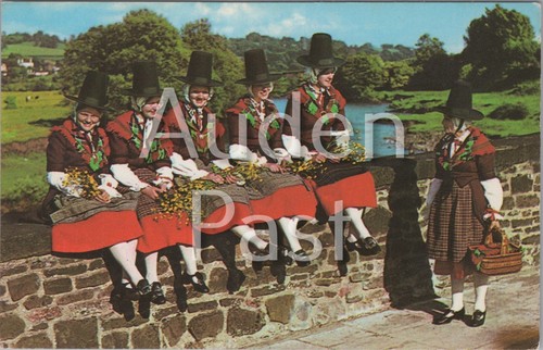 Welsh national costume women - costume,