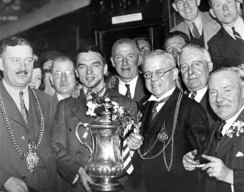 Sunderland win 1937 - , fa