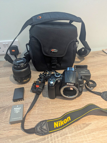 Nikon d5000 dslr camera - nikon,