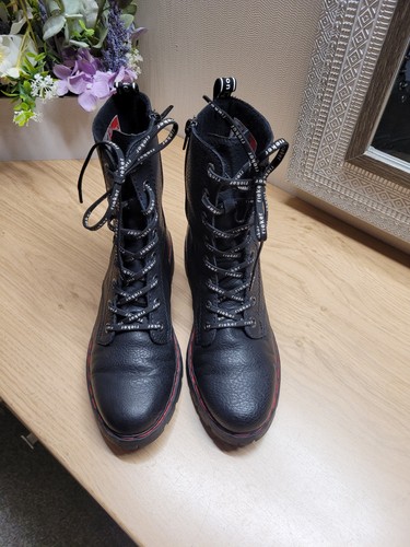 Vgc womens black reiker - womens,