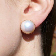 Mabe Very Large Japanese Pearl Stud Earrings 14 Karat Earring