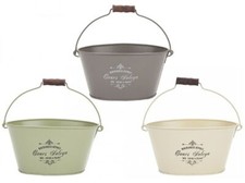 Vintage Style Oval Metal