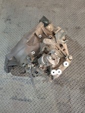 VAUXHALL INSIGNIA 13-16 2.0 F40 MANUAL GEARBOX 55583502  55583502