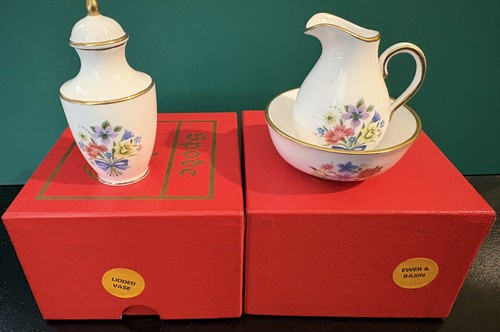 Spode miniature flower - spode,