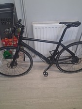black cannondale bike