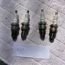 4 X Vintage Spark Plugs old