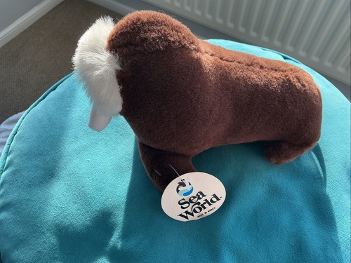 Official vintage seaworld - official,