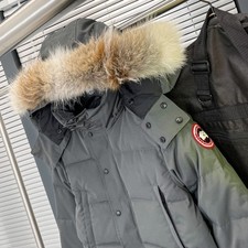 NEW Canada Goose Wyndham Parka