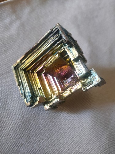 Bismuth crystal mineral large - bismuth,