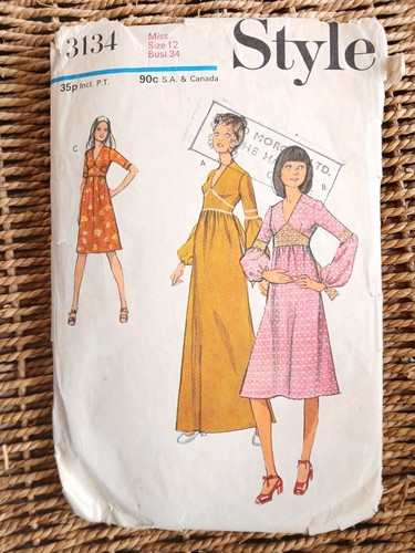 Vintage 1970s style sewing - style,