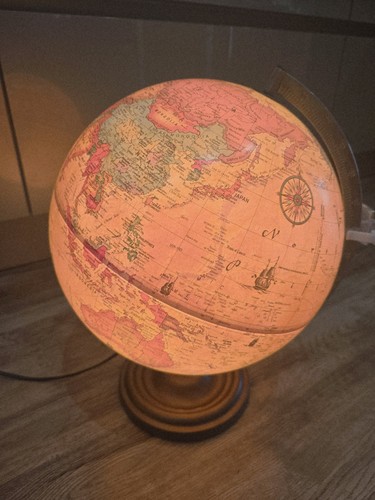 Vintage light world globe - light,