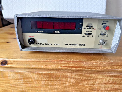 Racal dana 9912 vhf - vhf, frequency