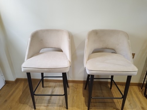 Breakfast bar stools padded - x2,