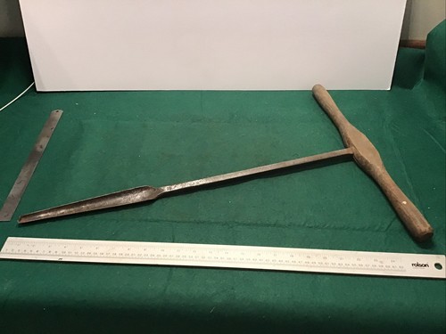 Large vintage auger bit with - auger,