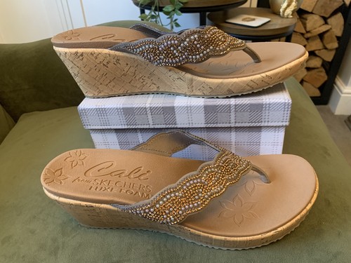 Skechers luxe foam - skechers,