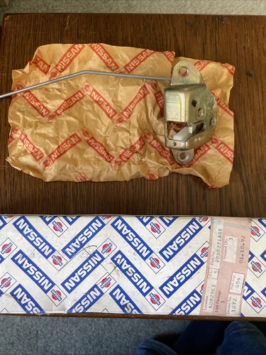 Genuine nissan sunny b11 lock - sunny,