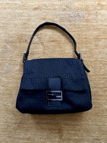 Beautiful authentic fendi - authentic,