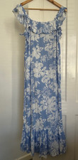 Pretty Blue and White Marks