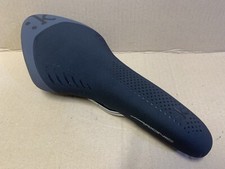 Fizik Arione K3 Wingflex Kium Saddle Black / Grey RefS3