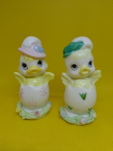 Vtg miniature chicks - miniature, in